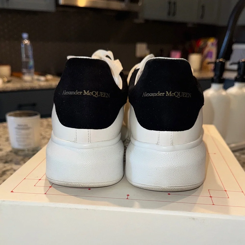 Alexander McQueen White and Black Sneakers - Picture 3 of 4